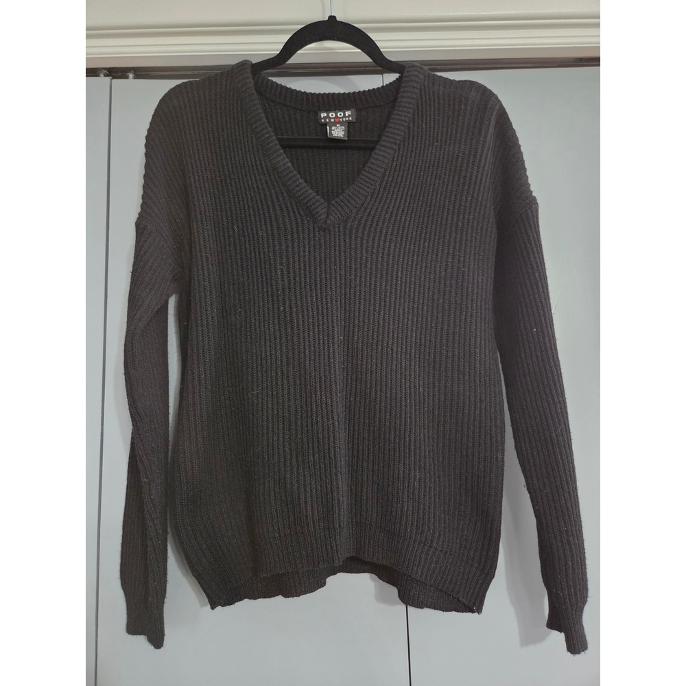Excellent Poof New York Sweater Size Medium Black V-Neck Ribbed Knit Top